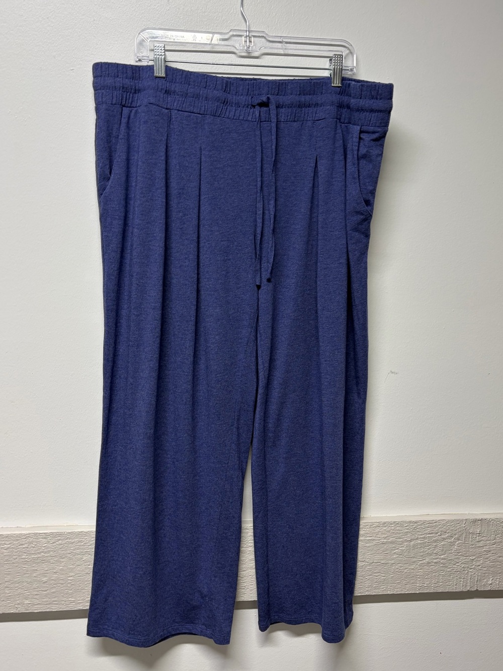 Plus Size Cropped Pants 1X